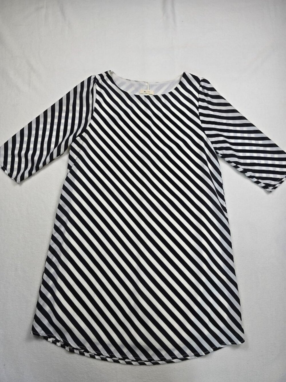 Everly Anthropologie Medium Dress Black & White Diagonal Striped 3/4 Sleeve